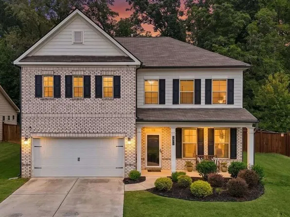 1877 Hanwoo Ln, Powder Springs, GA 30127