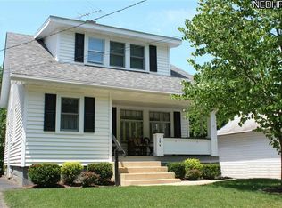 106 May Ct, Chagrin Falls, OH