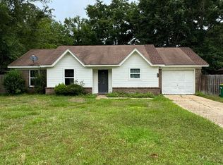9200 Warbler Ave, Ocean Springs, MS 39564