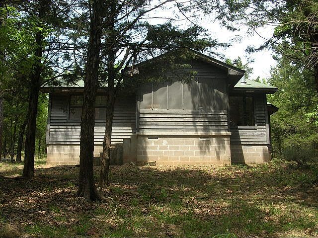 2nd image of 1500 Springer Rd