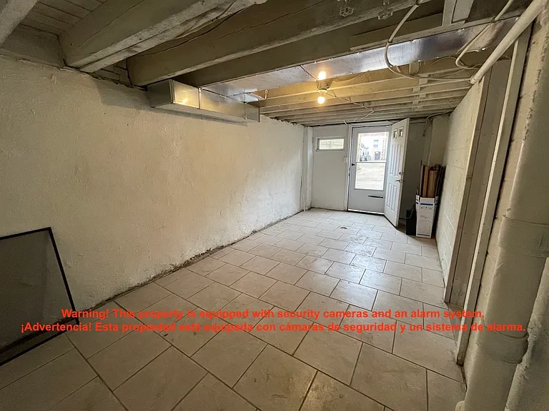 1131 Hellerman St — Photo 12