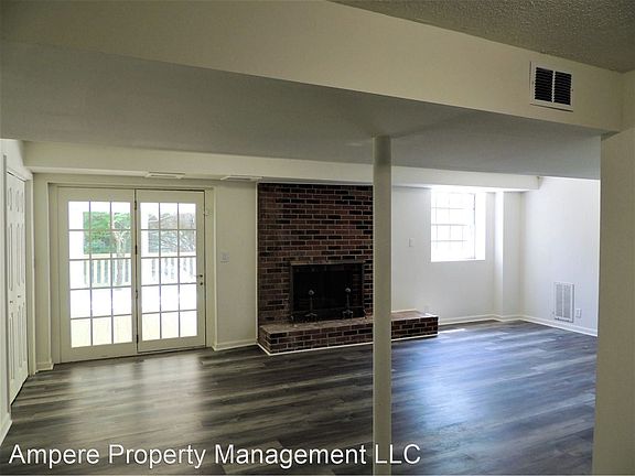 3rd image of 1106 Laurelwood Dr