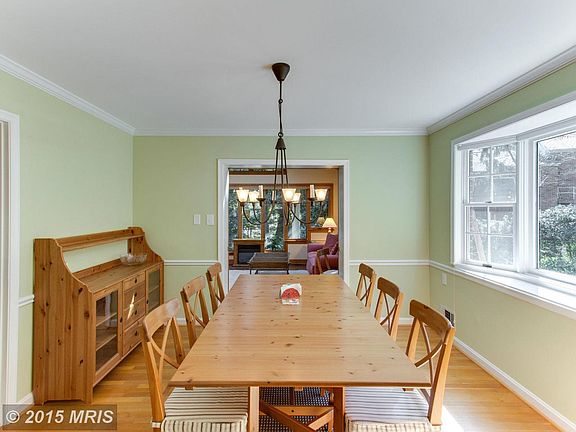 4th image of 10301 Rossmore Ct