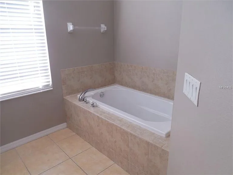 2485 Pan American Blvd — Photo 7