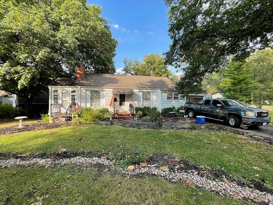 This is the front of the house. The unit a part of the home but not the entire house.