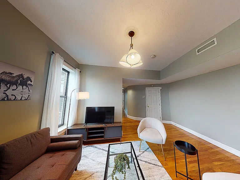 17 Highgate St #8 — Photo 9