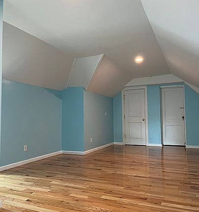 4th image of 200 Alden Ave APT 9