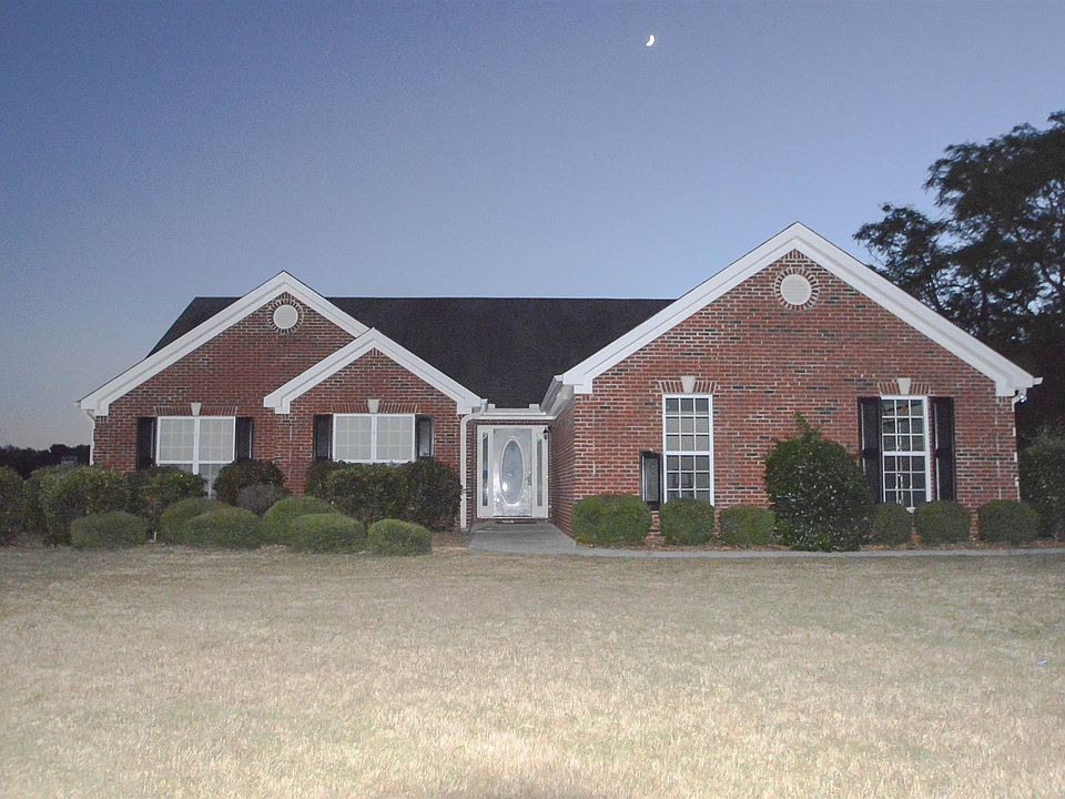2nd image of 160 Gretchen Ln