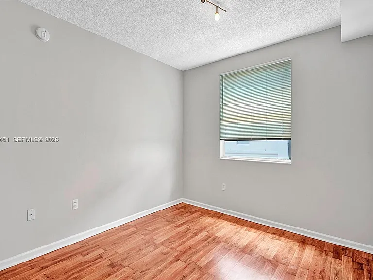 17150 N Bay Rd #2802 — Photo 20