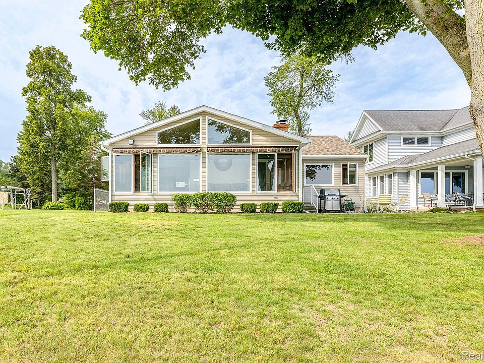 1st image of 6212 Wildrose Ln