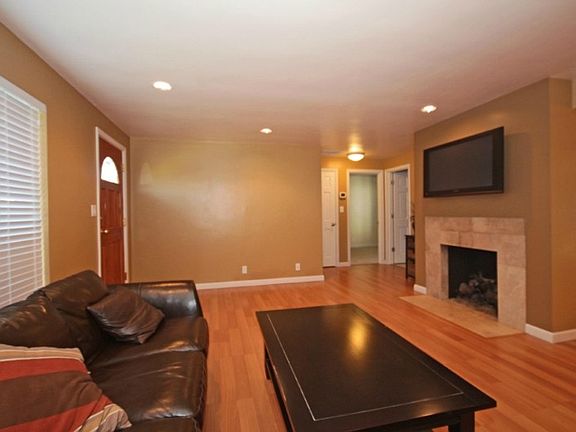 3rd image of 16269 8th Ave NE