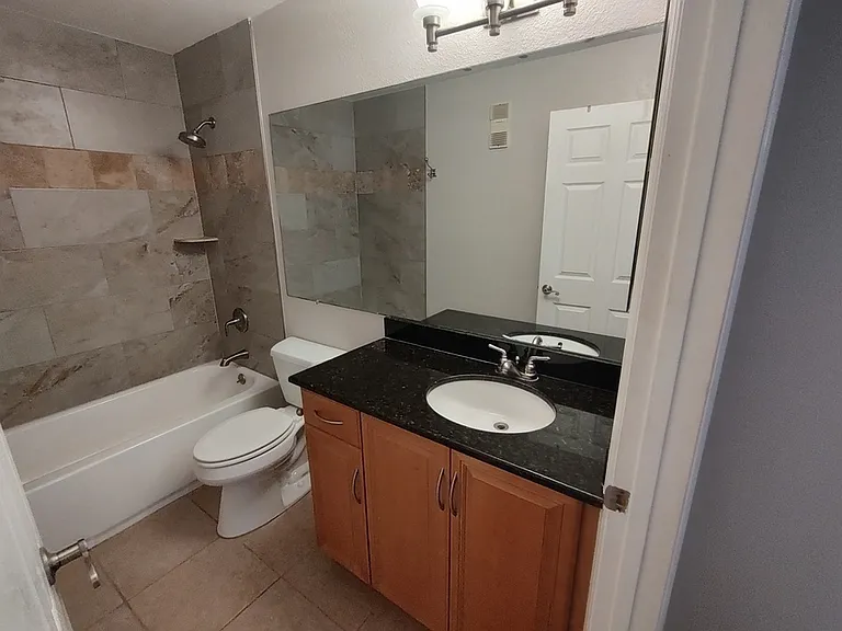 3266 Haviland Ct #101 — Photo 11