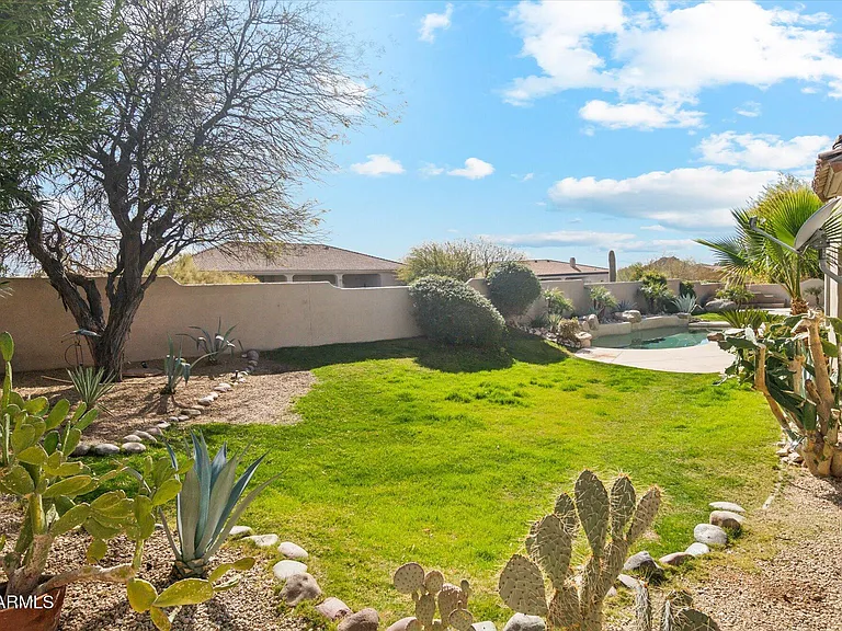 8451 E High Point Dr — Photo 36