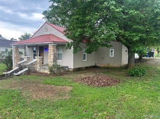 26 Woodlawn Dr, Leadington, MO 63601