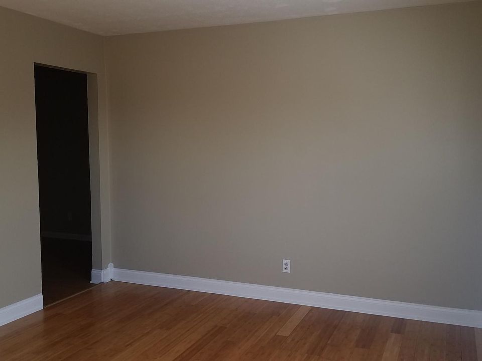 1st image of 1937 Marietta Dr #B