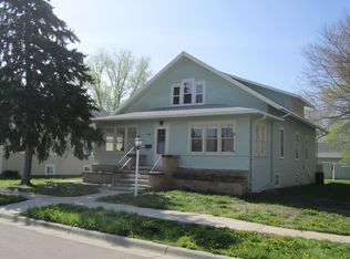 508 W Elm St, Parkston, SD 57366