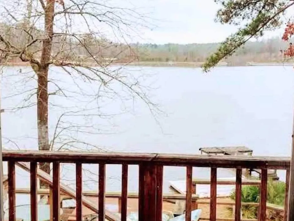 E Crescent Lake Dr