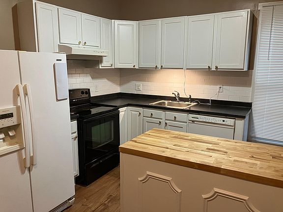 4th image of 576 Wyoming St #576