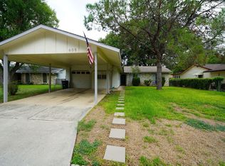 605 Maple Dr, Schertz, TX 78154