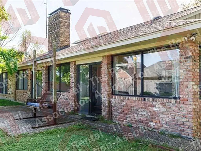 4006 Chauvin Ln — Photo 2