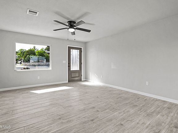 4th image of 1014 Marlow Rd