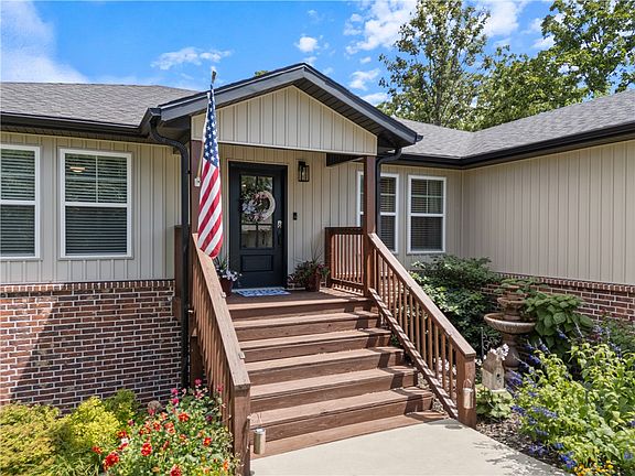 3rd image of 4 Callander Ln
