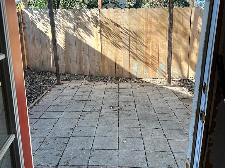 1121 N Stockton St #B — Photo 5