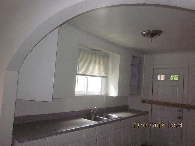 2nd image of 19353 Saint Marys St