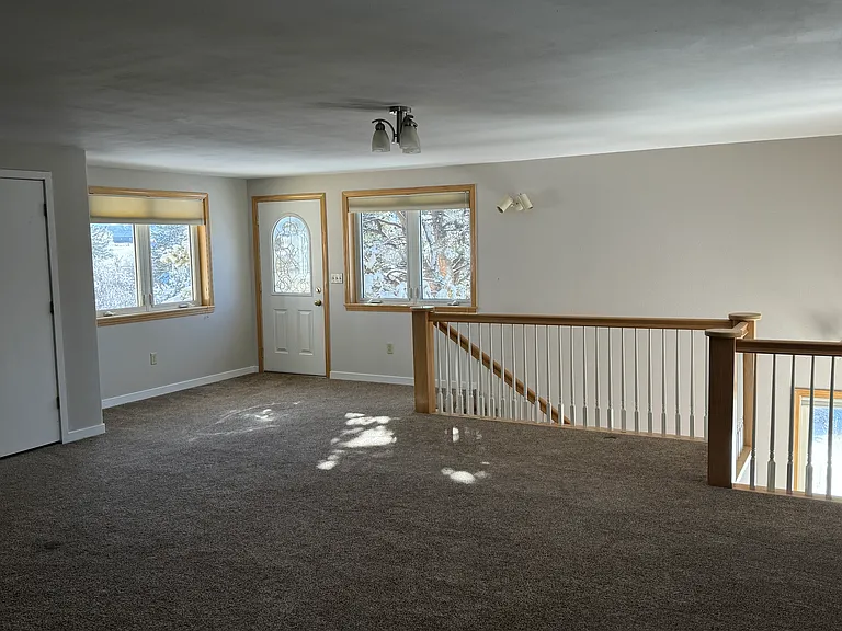 77 County Rd — Photo 11