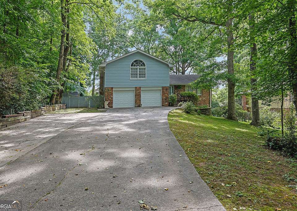 1st image of 4916 Oakgrove Dr