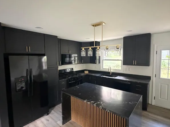 3706 Chesapeake Way, East Pt, GA 30344