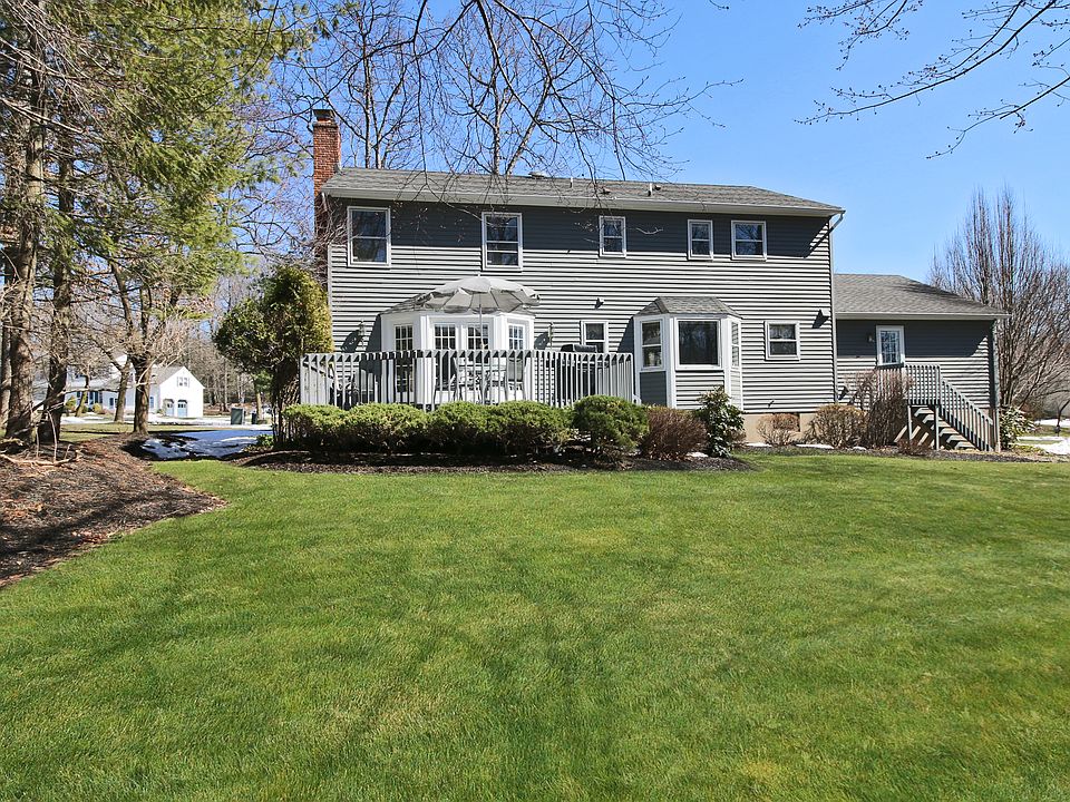 2nd image of 34 Forest Way