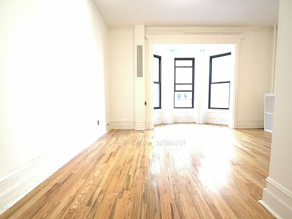 3rd image of 144 W 70th St APT 7