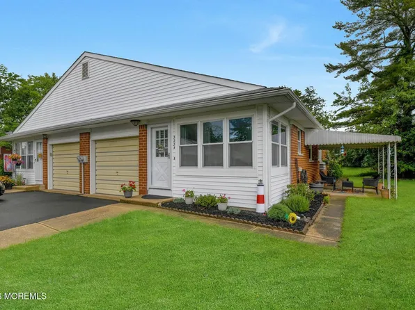 523 Lilac Lane #B>, Whiting, NJ 08759