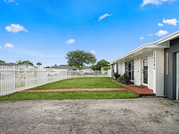 5th image of 10761 SW 153rd St