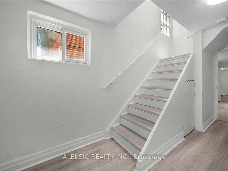 179 Thirtieth St — Photo 23