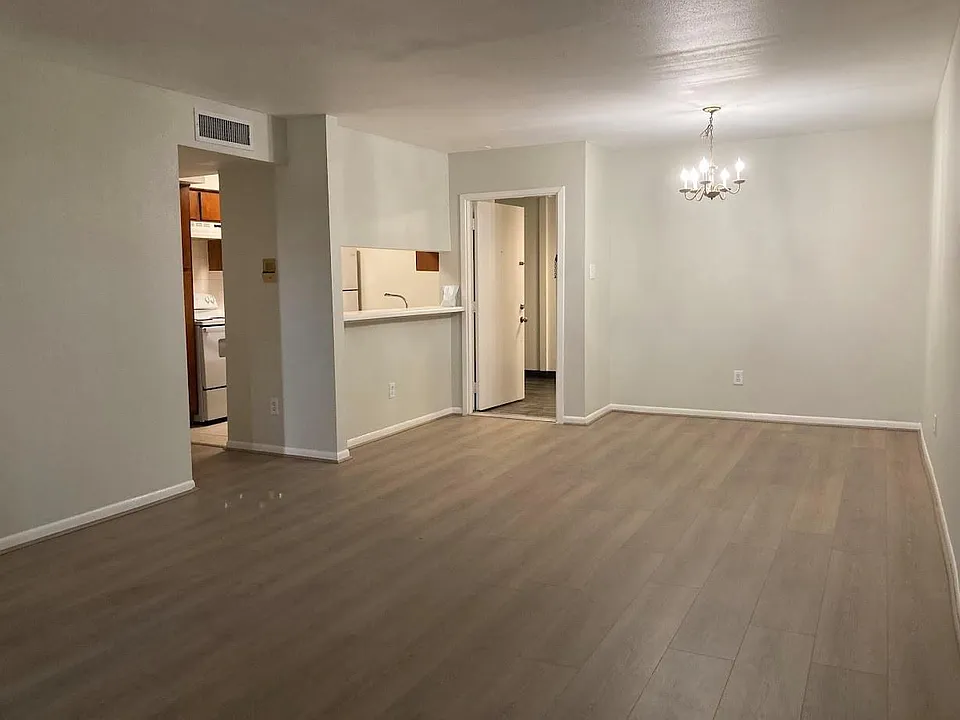 3075 Walnut Bend Ln #33