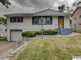 4017 Ida St, Omaha, NE 68112