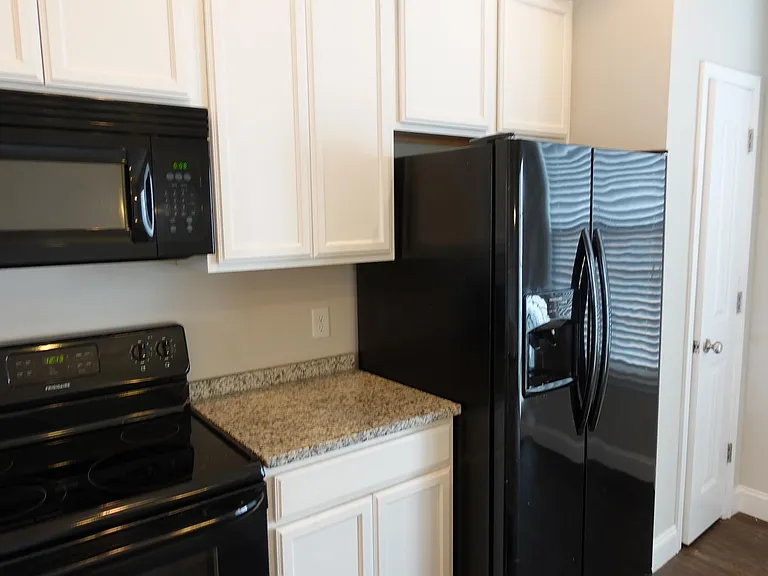 343 Intrepid Ct — Photo 1