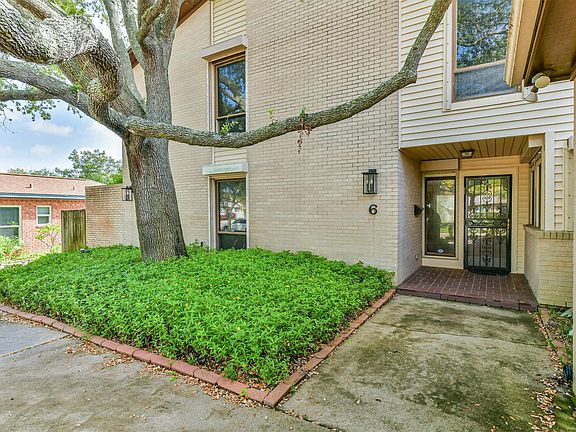 3rd image of 6 Park Ln
