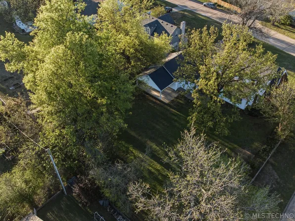 3614 E 12th Pl, Tulsa, OK 74112