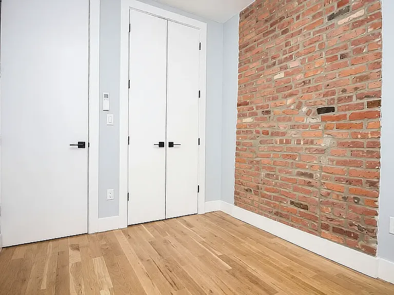 373 Howard Ave #3C — Photo 4