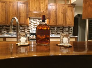 6790 Rolling Hills Dr, Riverside, CA 92505