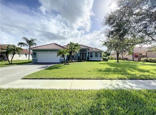 5888 Pine Ridge Cir, Vero Beach, FL 32967
