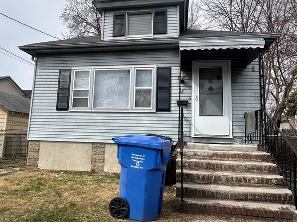 28 Bird Ave, Iselin, NJ 08830