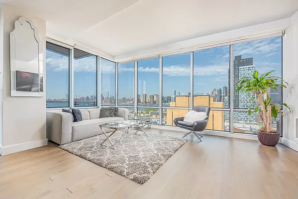 Sold by Compass | media 1