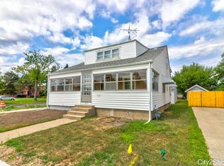 195 W 19th St, Holland, MI 49423