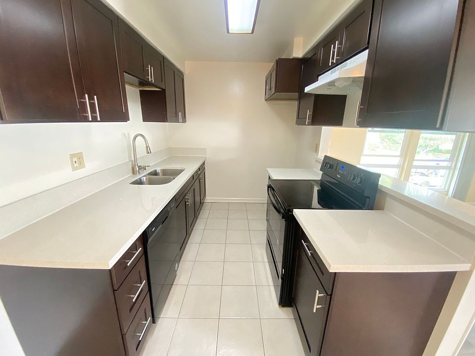 1st image of 4312 Green Ave #7