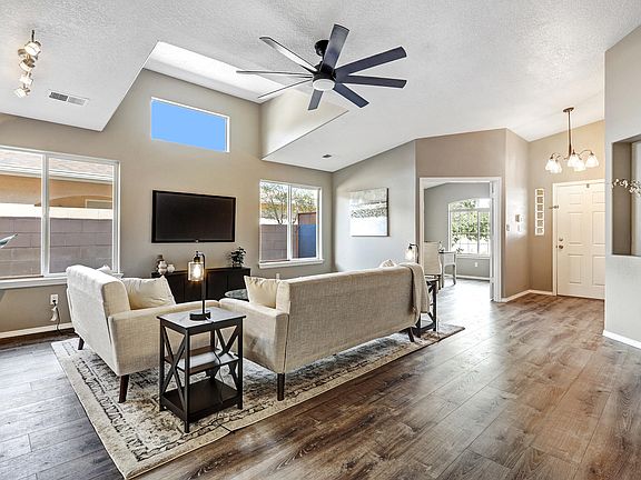 5th image of 10515 Country Manor Pl NW