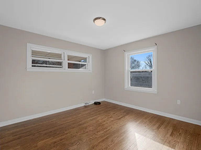 3113 Oaklawn Ave NW — Photo 17